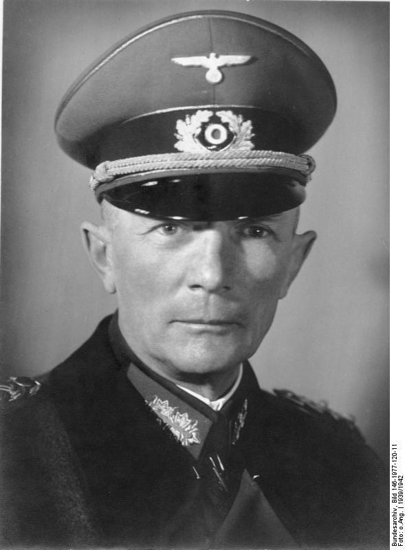 Bundesarchiv_Bild_146-1977-120-11,_Fedor_von_Bock.jpg