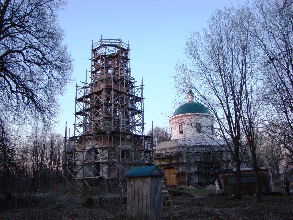 22.04.2013 20:52 Пригород Смоленска. Рай.Церковь Казанской иконы Божией Матери