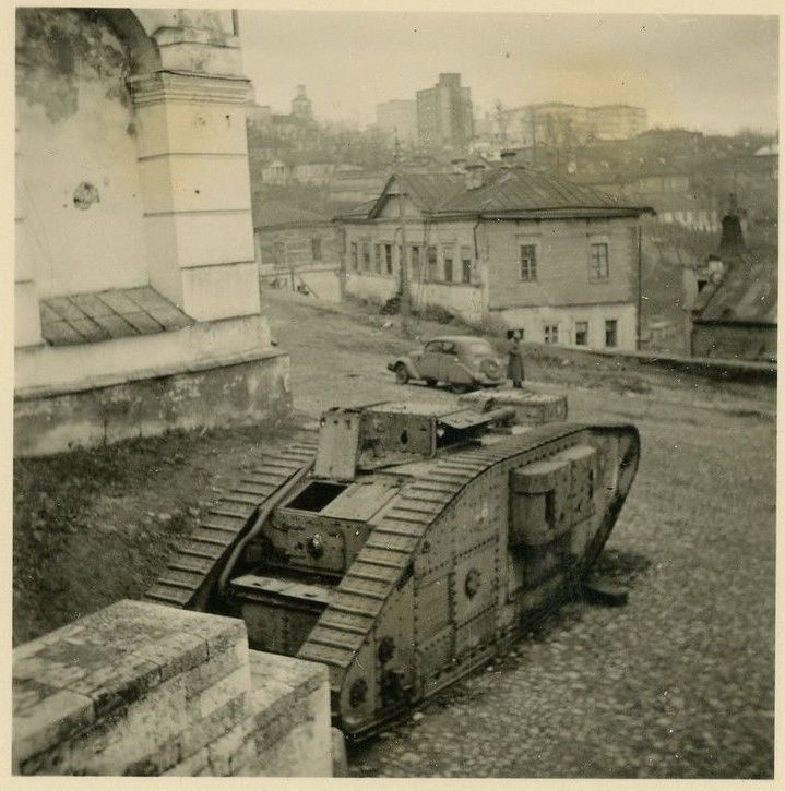 Smolensk Vormarsch Panzer Tank Russland Foto_.JPG