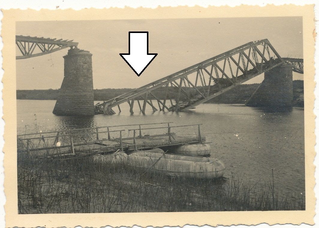 ORIGINALES FOTO WK2 DNEPR BRÜCKE OSTFRONT__.jpg