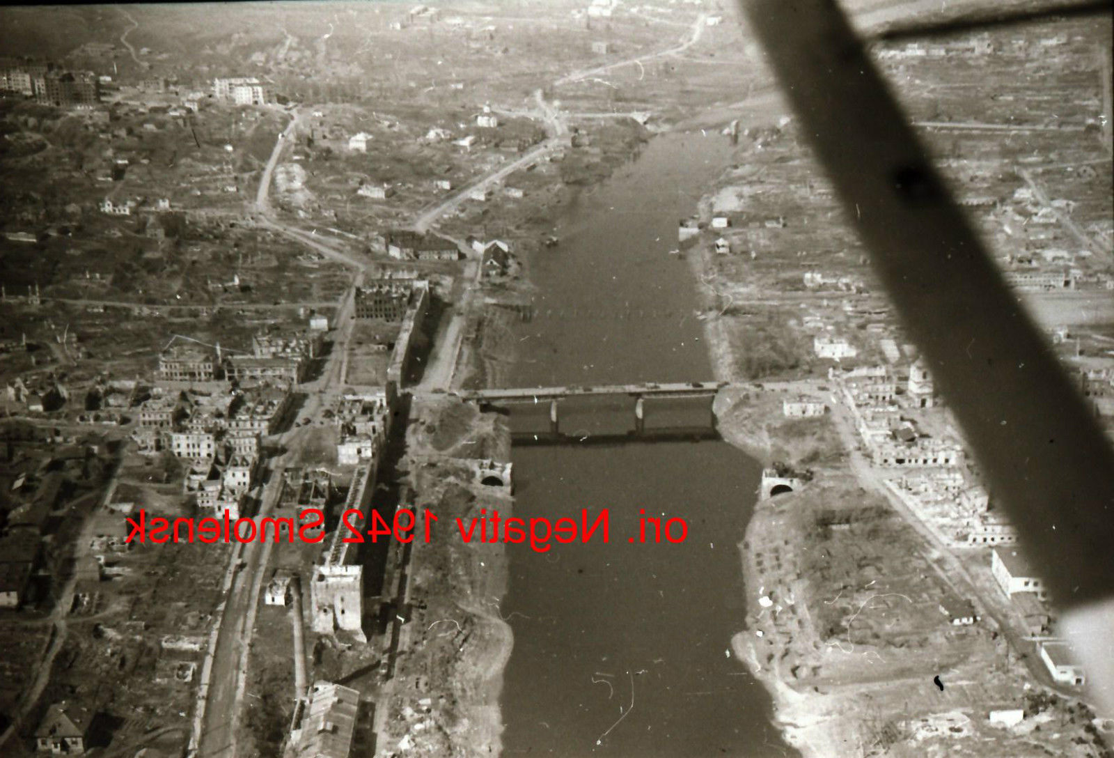 Foto 2 WK, orig. negativ, Ostfront,Smolensk, Luftaufnahme, Brücke, Dnepr,Rarität.jpg