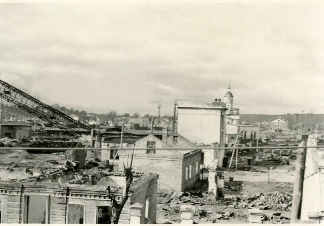 Foto russland blick auf große stadt zerstörungen.jpg