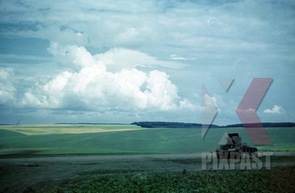 stock-photo-captured-russian-t26-panzer-tank-1933-version-with-cylindrical-turret-smolensk-summer-1942-9175.jpg