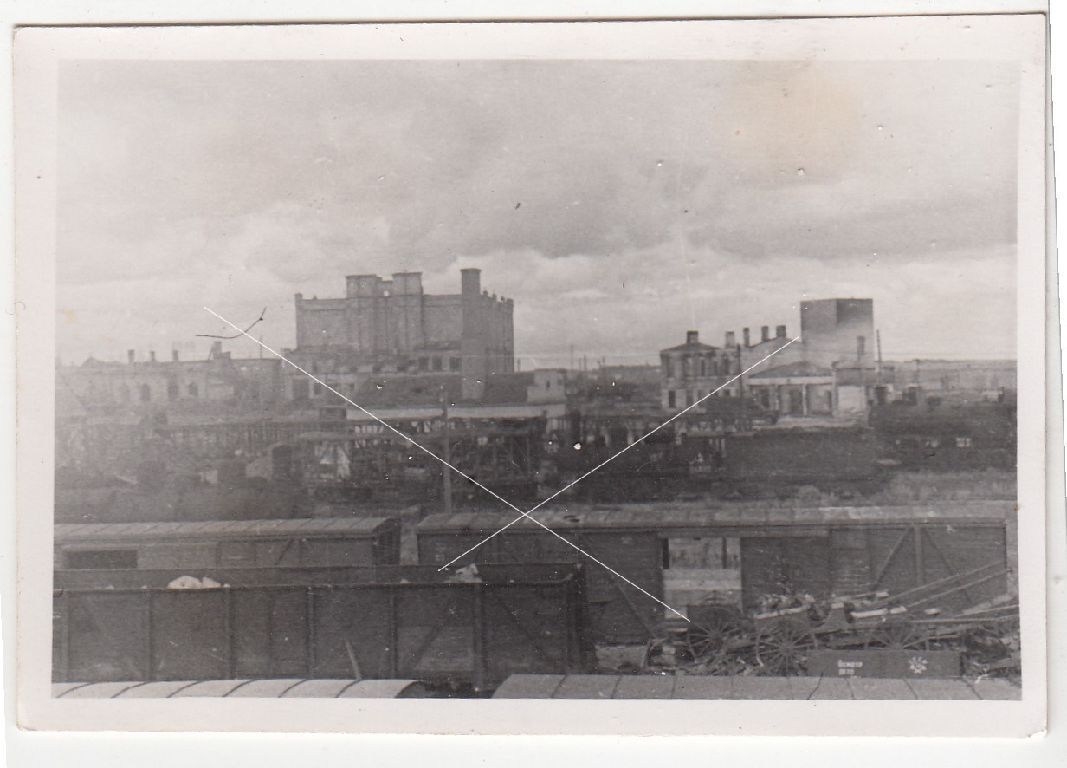 Foto Russland Smolensk Bahnhof Eisenbahn Zerstörungen_.jpg