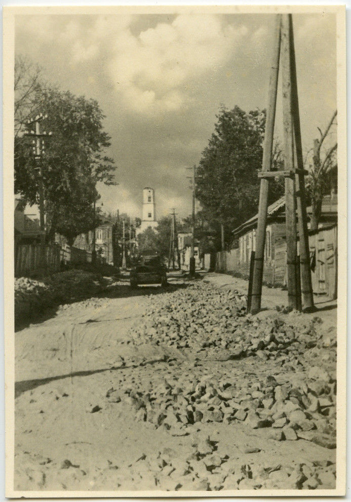 Orig. Foto PANZERGRUPPE GUDERIAN. Stadt. Kirche. Russland. Ostfront. 1941.jpg