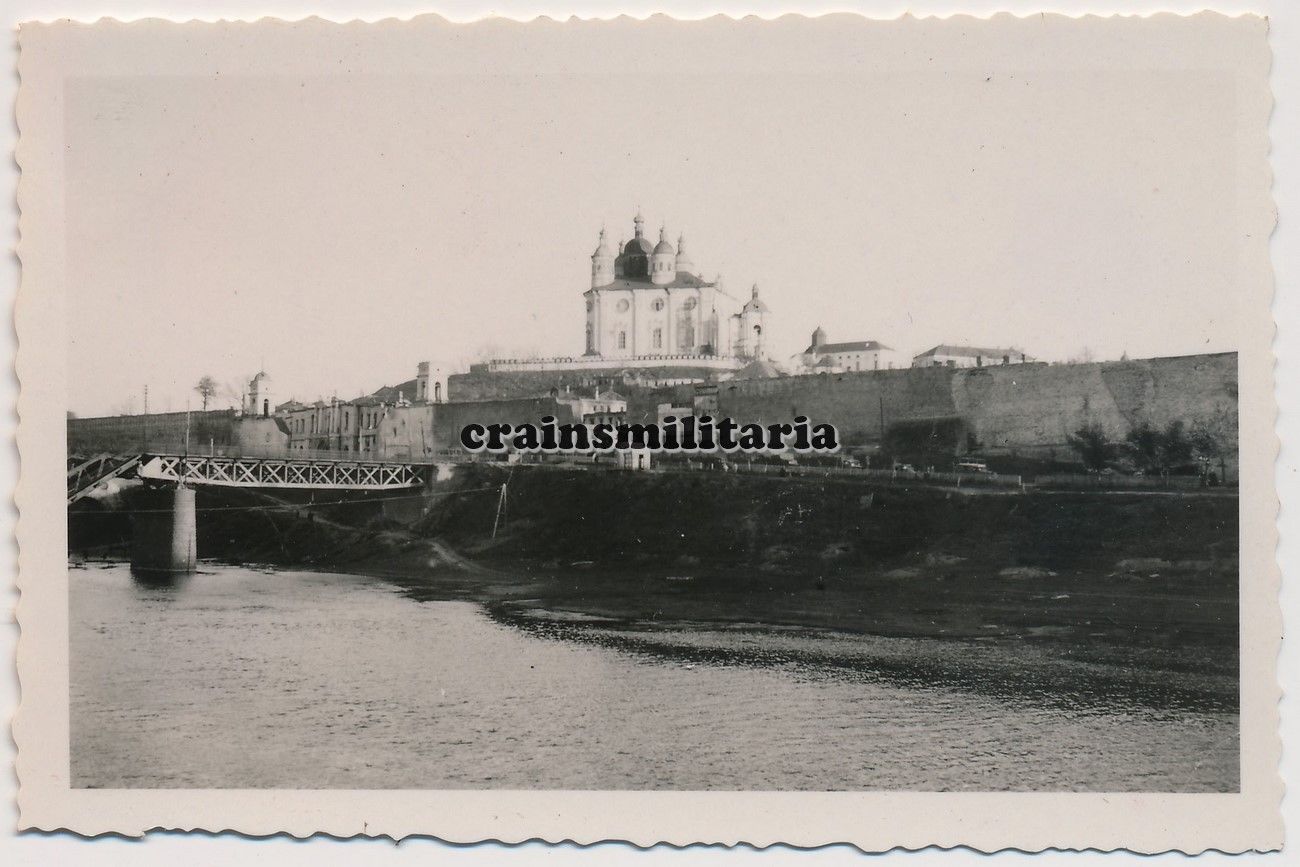 Orig-Foto-Eisenbahn-Brücke-b-orthodoxe-Kirche-Kathedrale.jpg