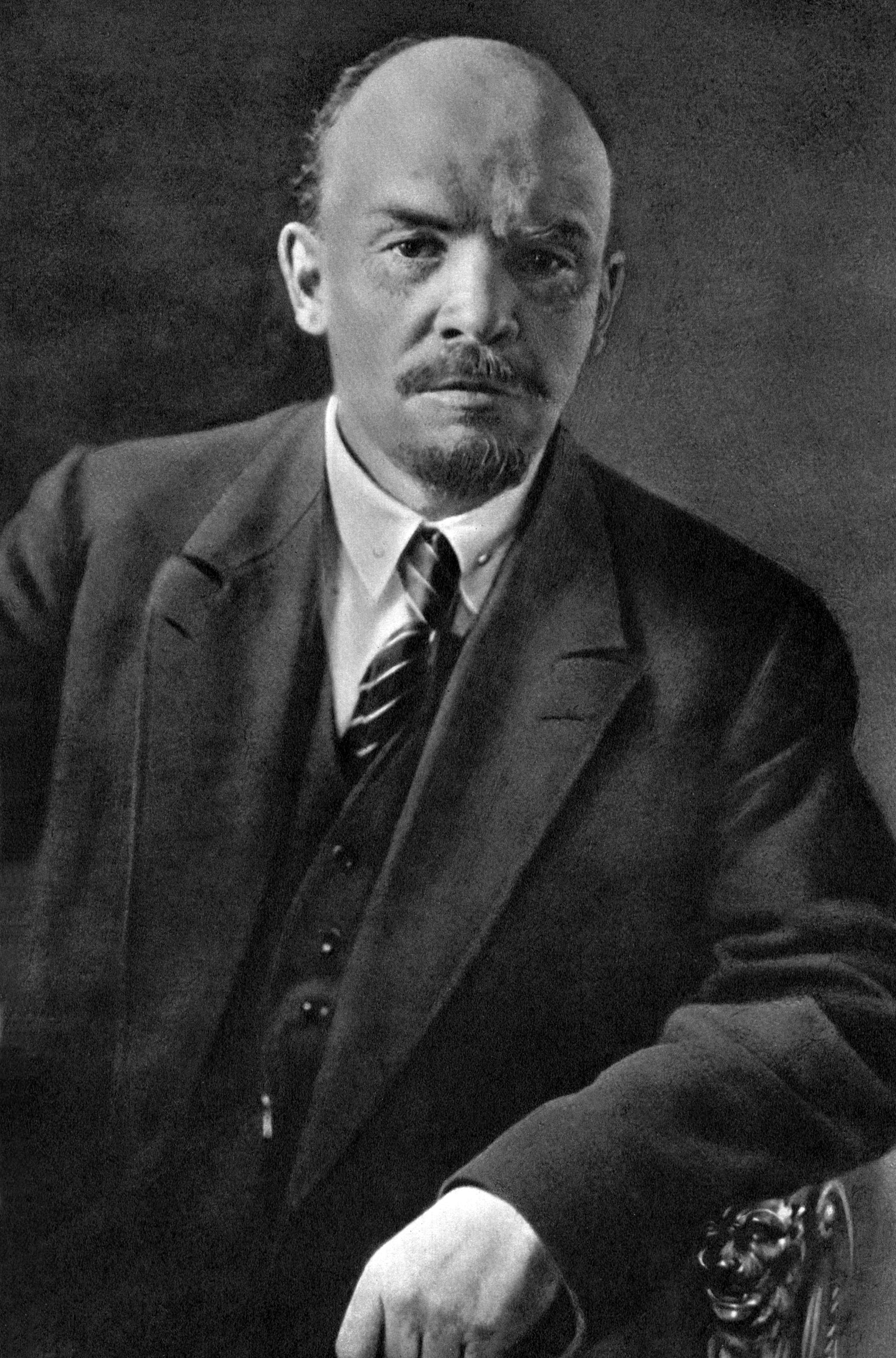 lenin-v-msk-1920.jpg