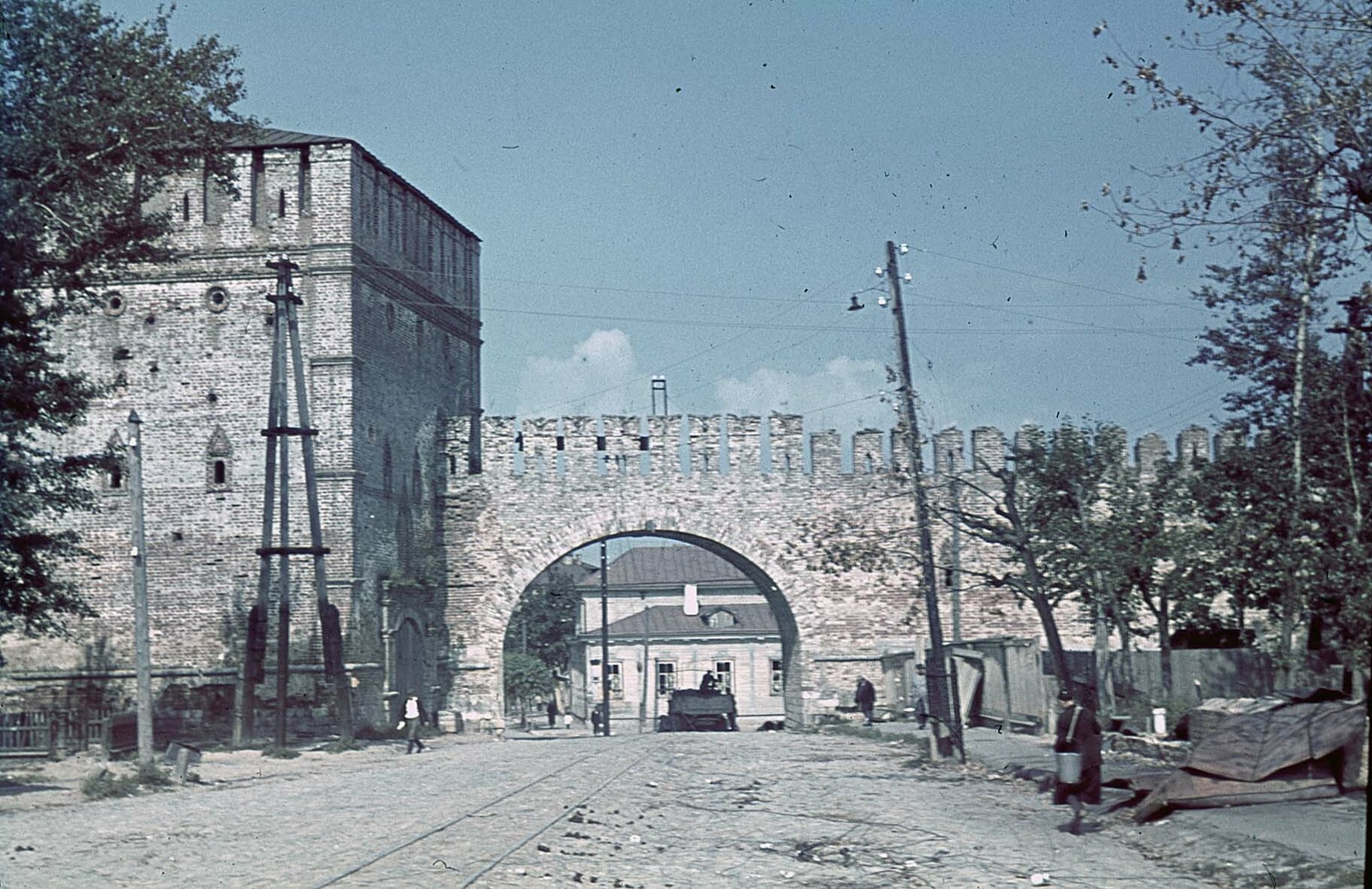 Stadttor von Smolensk, August 1941.jpg