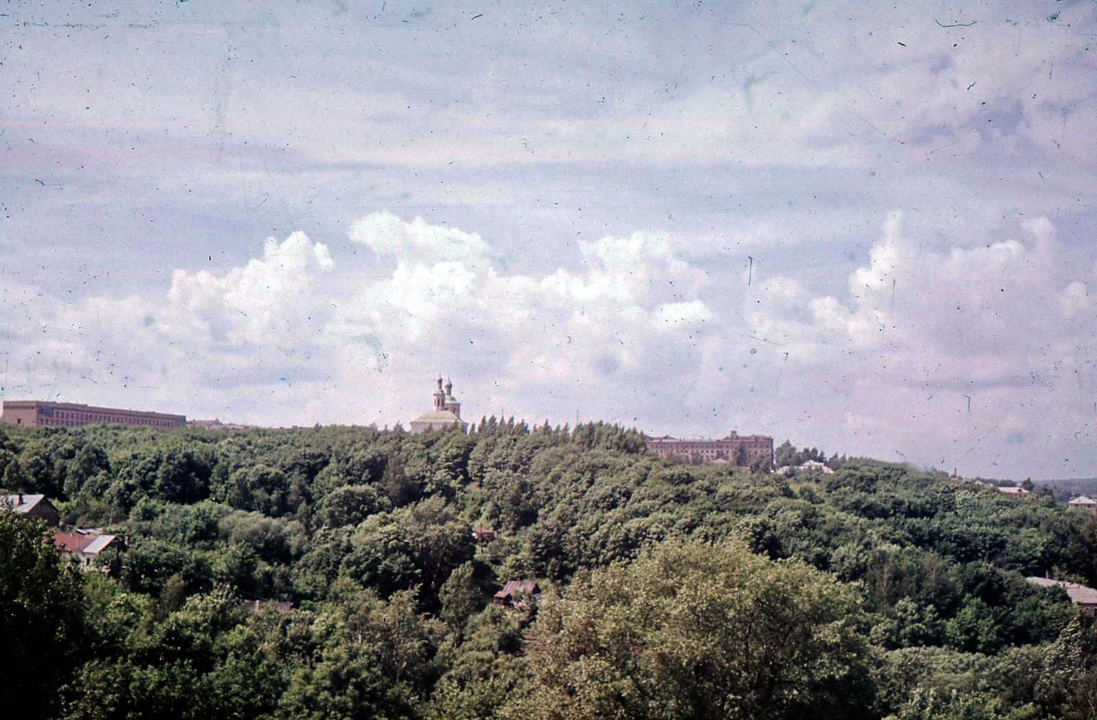 1975-1976 Вид от Богоявленского собора на Воскресенскую церковь.jpg
