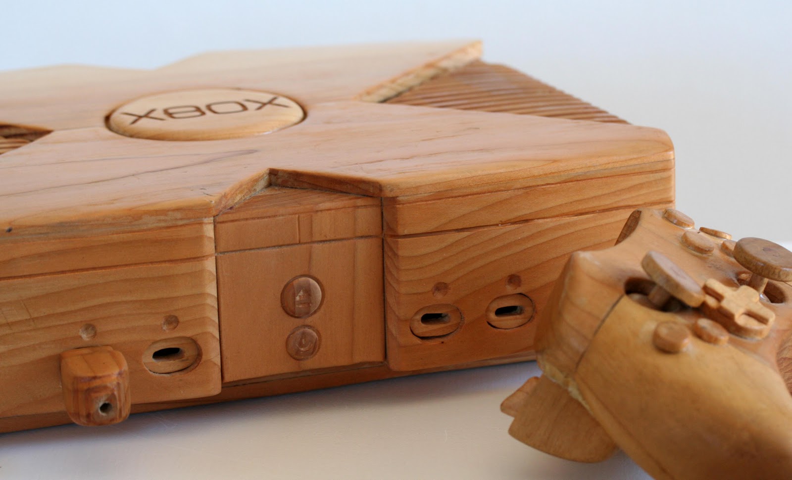 wooden-xbox-console-sculpture-design-9.jpg