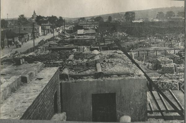 Площадка ткацкого корпуса в сентябре 1934 г..jpg