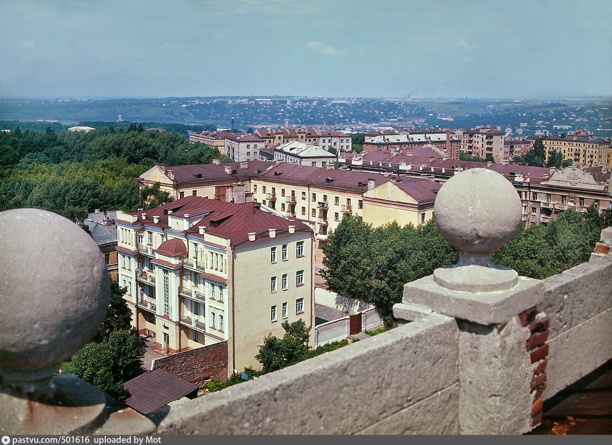 Вид на Пржевальского-Бакунина (1977-1978).jpg