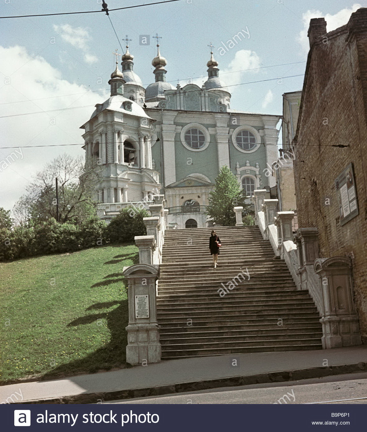 the-assumption-cathedral-in-smolensk-erected-by-architect-shedel-in-B9P6P1.jpg